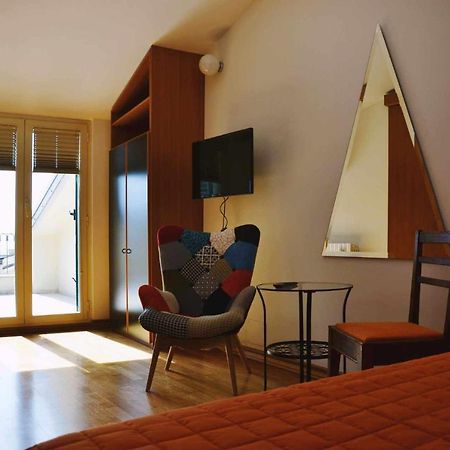 Beb Cornelia Bed & Breakfast Atri Bagian luar foto