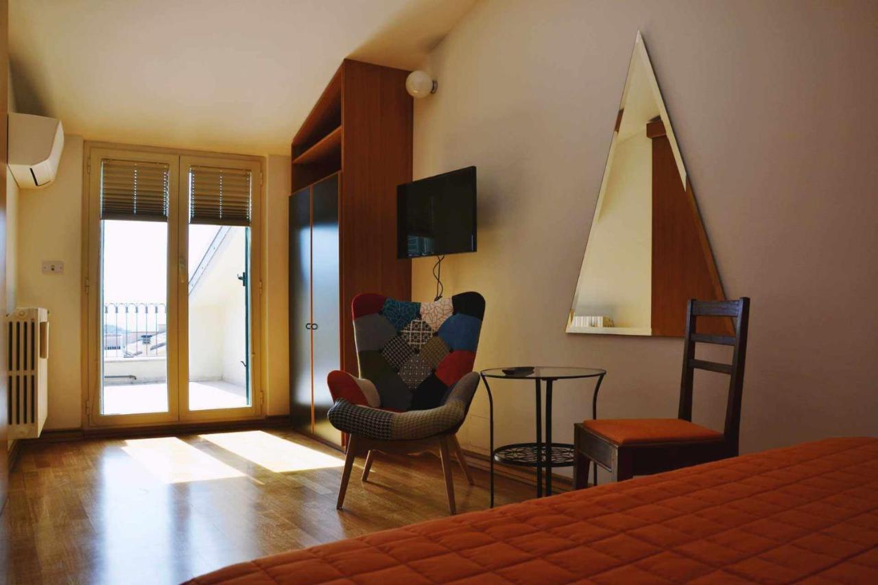 Beb Cornelia Bed & Breakfast Atri Bagian luar foto