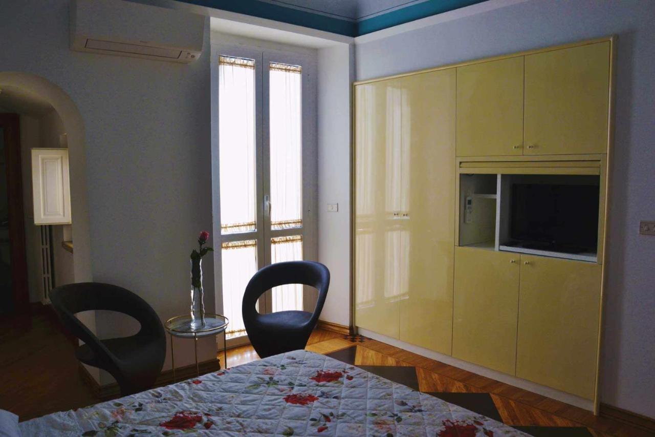 Beb Cornelia Bed & Breakfast Atri Bagian luar foto