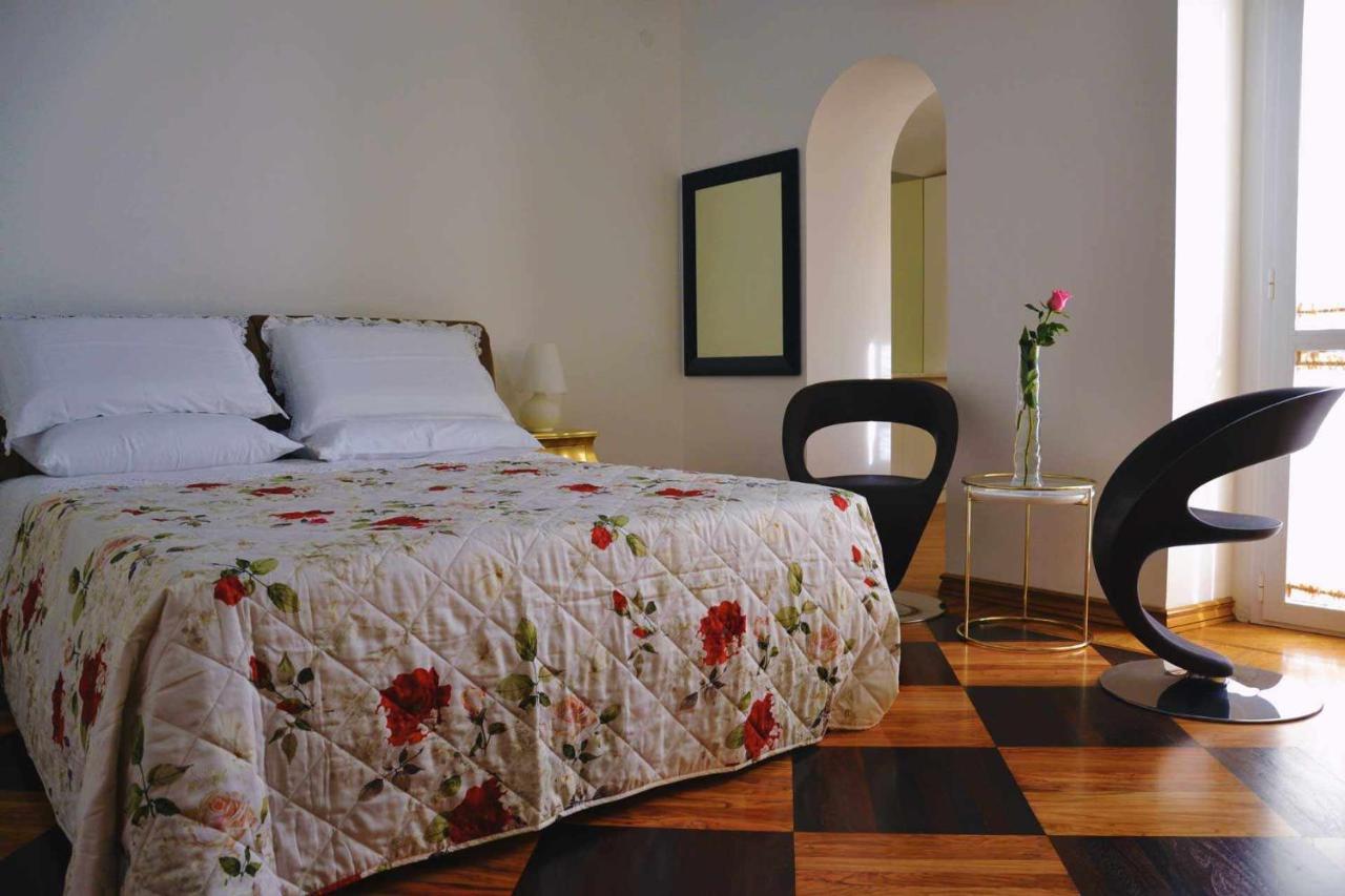 Beb Cornelia Bed & Breakfast Atri Bagian luar foto