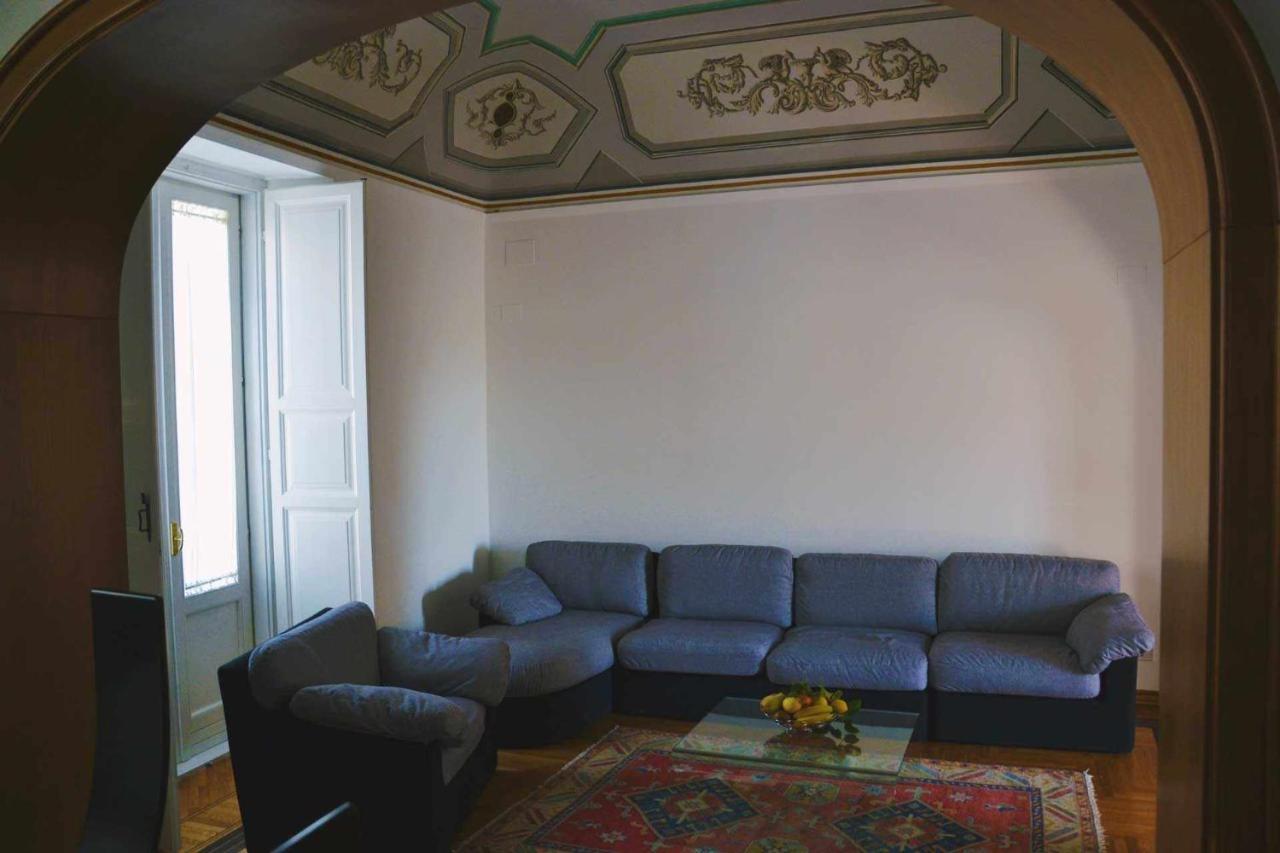Beb Cornelia Bed & Breakfast Atri Bagian luar foto