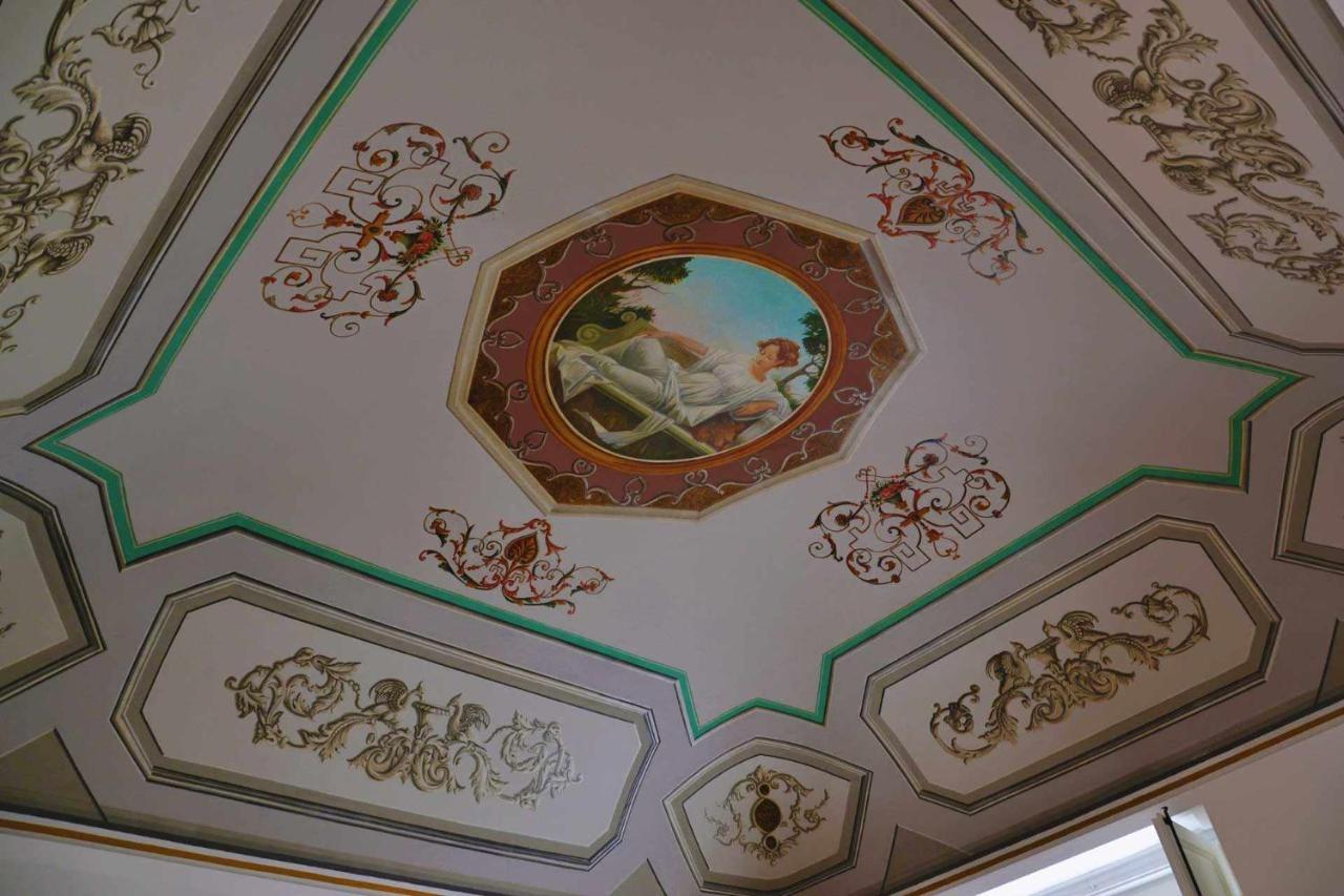 Beb Cornelia Bed & Breakfast Atri Bagian luar foto