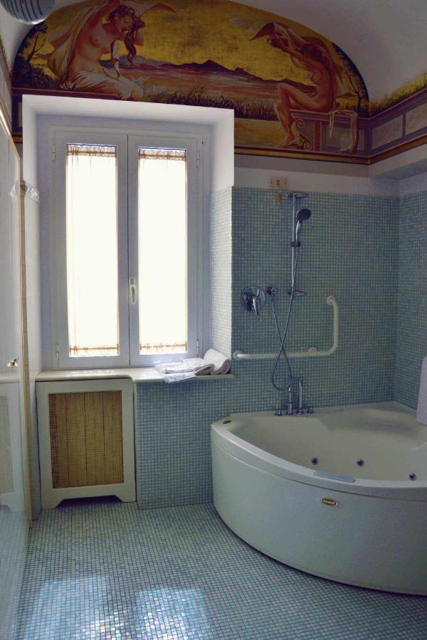 Beb Cornelia Bed & Breakfast Atri Bagian luar foto